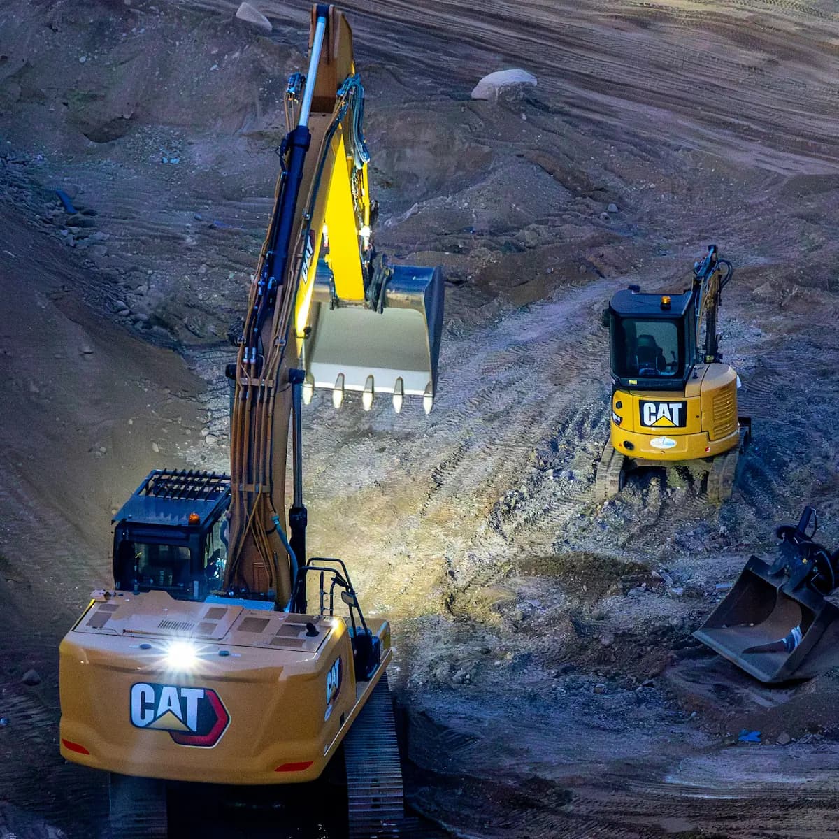Excavators & Earthmoving